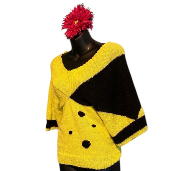 Yellow and Black V-Neck Sweater - Picture 2 of 9